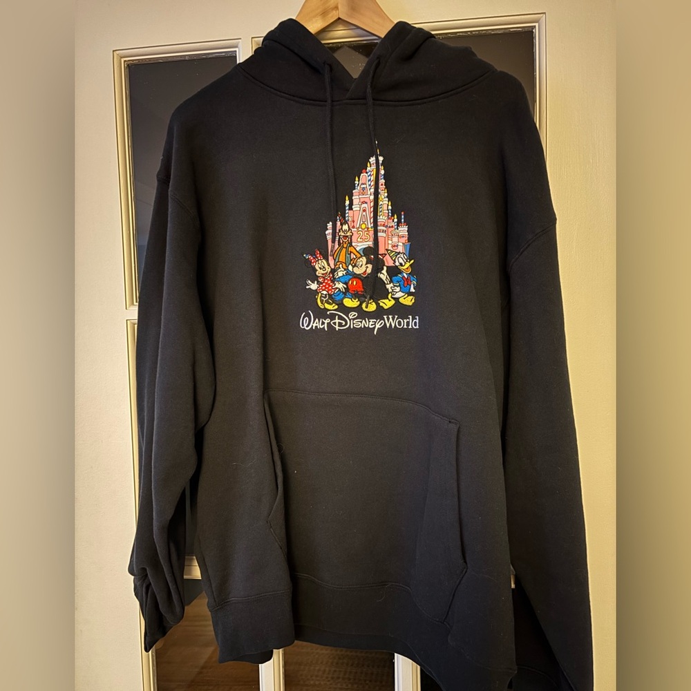 NWT WDW Vault Collection 25th Anniversary Hoodie unisex Large